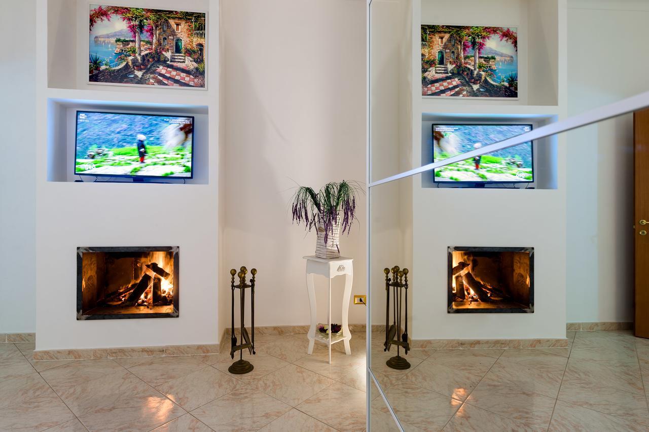 Sant'Angelo  Casa Linaヴィラ エクステリア 写真